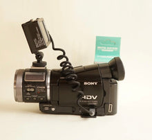 Load image into Gallery viewer, TAPELESS SONY HANDYCAM HVR-A1U