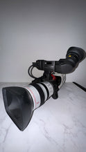 Load image into Gallery viewer, TAPELESS CANON XL1S MINI DV CAMCORDER
